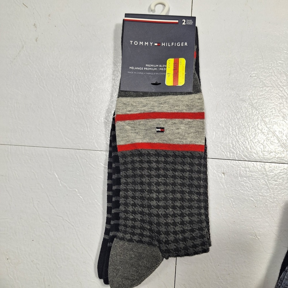 $18 TOMMY HILFIGER Dress Socks | 2 Pair | Black red | Shoe 7-12 Sock 10-13